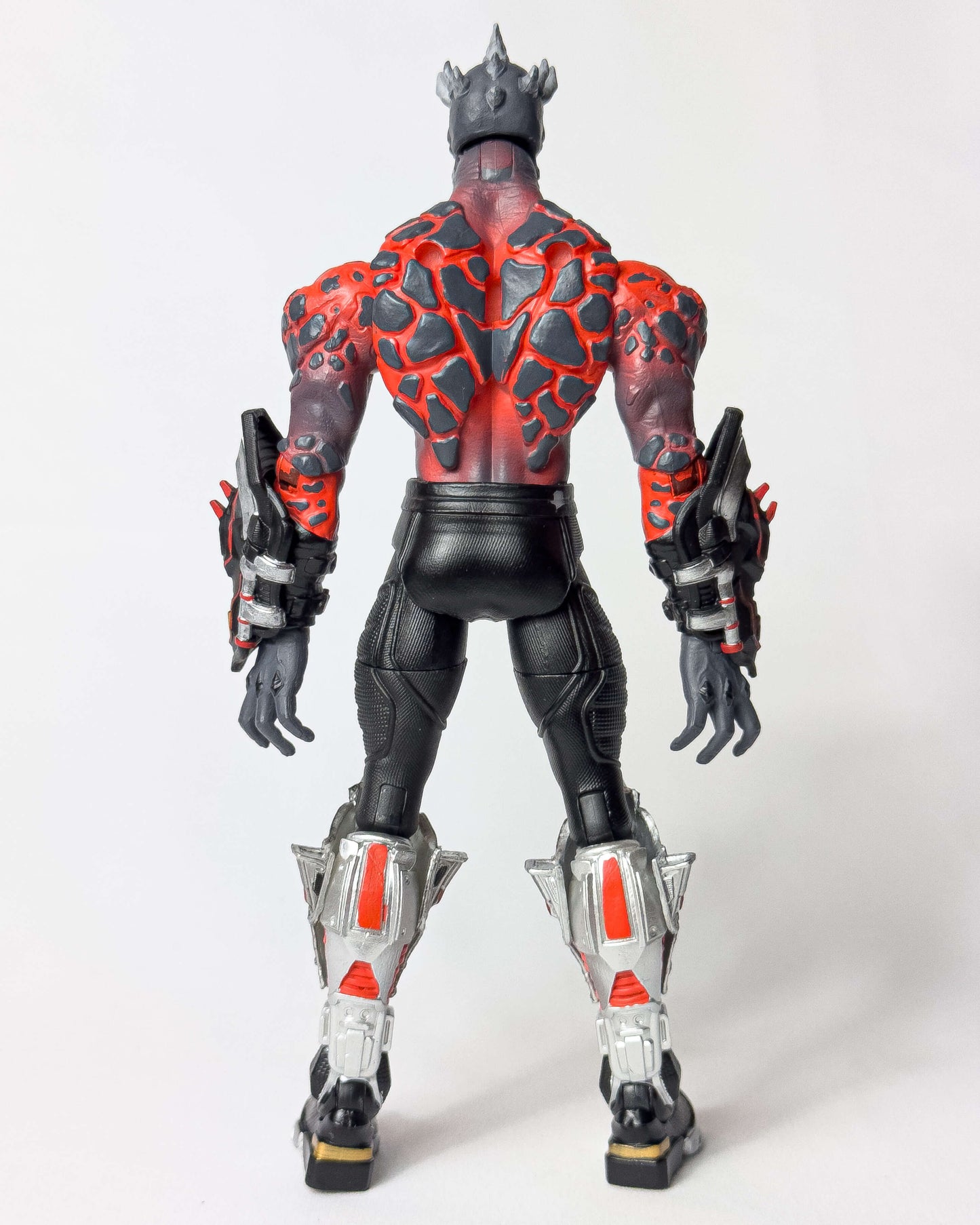 Legendari Kael Darkhelm Action Figure [PRE-ORDER]